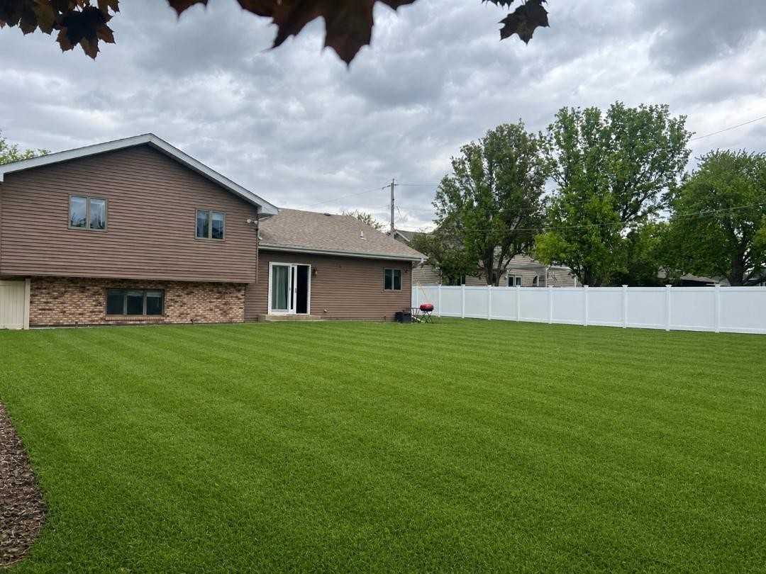 23557 W Matthews St - Photo 3 of 24