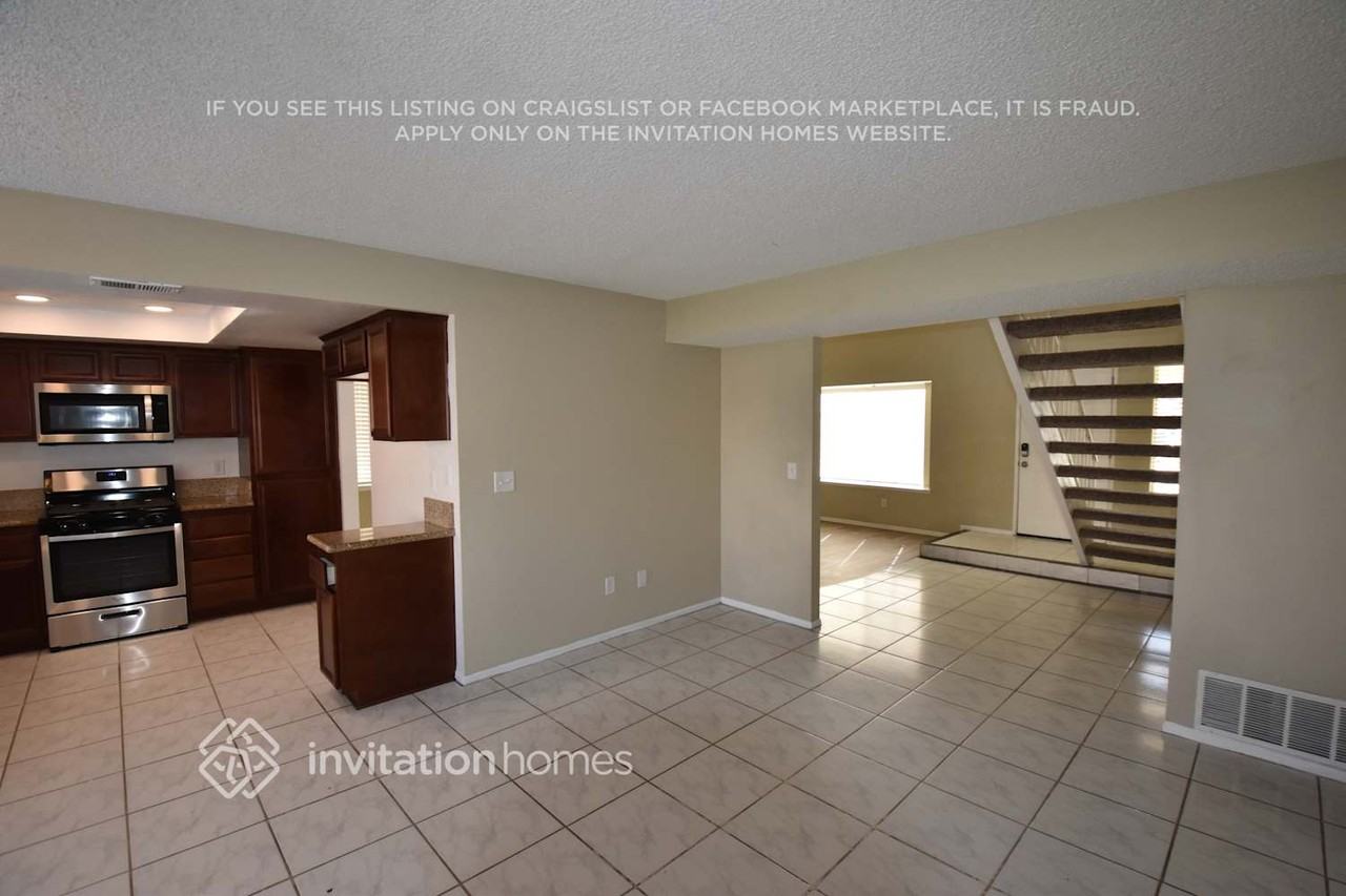 1101 Oakwood Ave - Photo 6 of 22