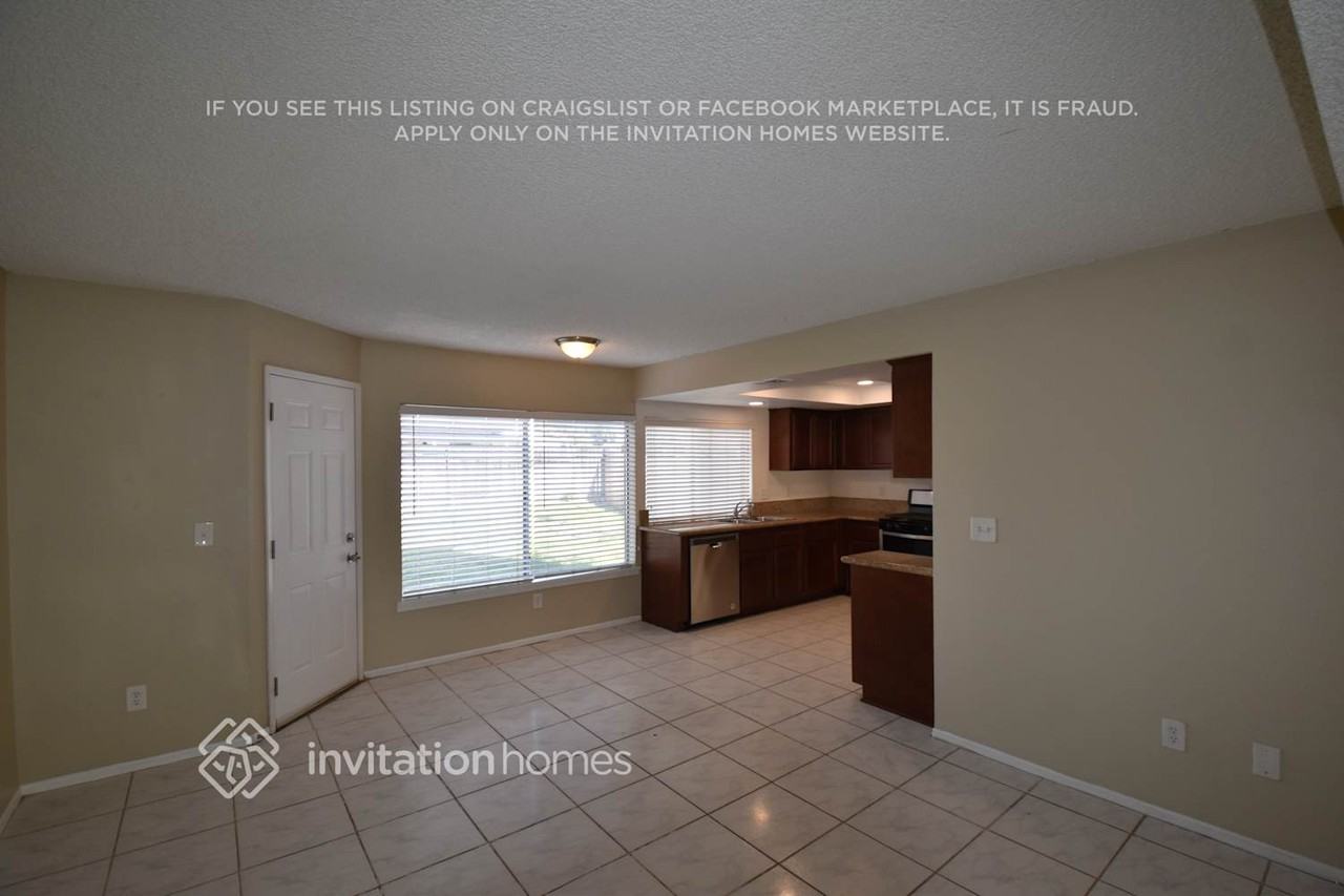 1101 Oakwood Ave - Photo 7 of 22