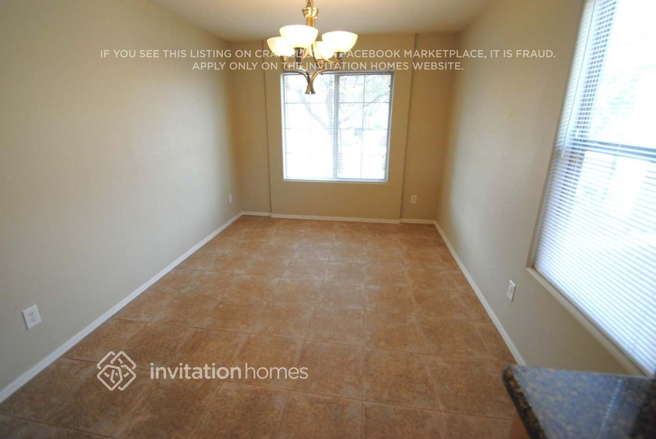 3608 W Saint Charles Ave - Photo 4 of 10