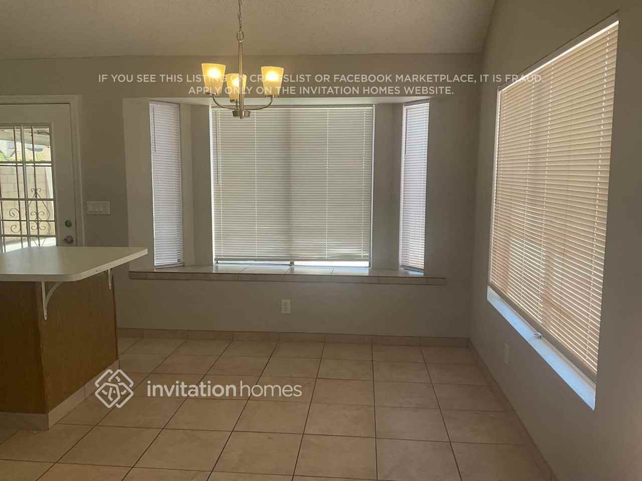 2142 W Monona Dr - Photo 4 of 8