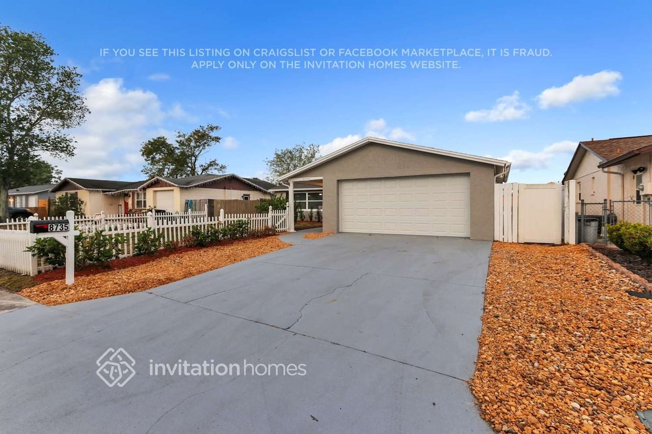 8735 Spanish Moss Dr - Photo 2 of 29