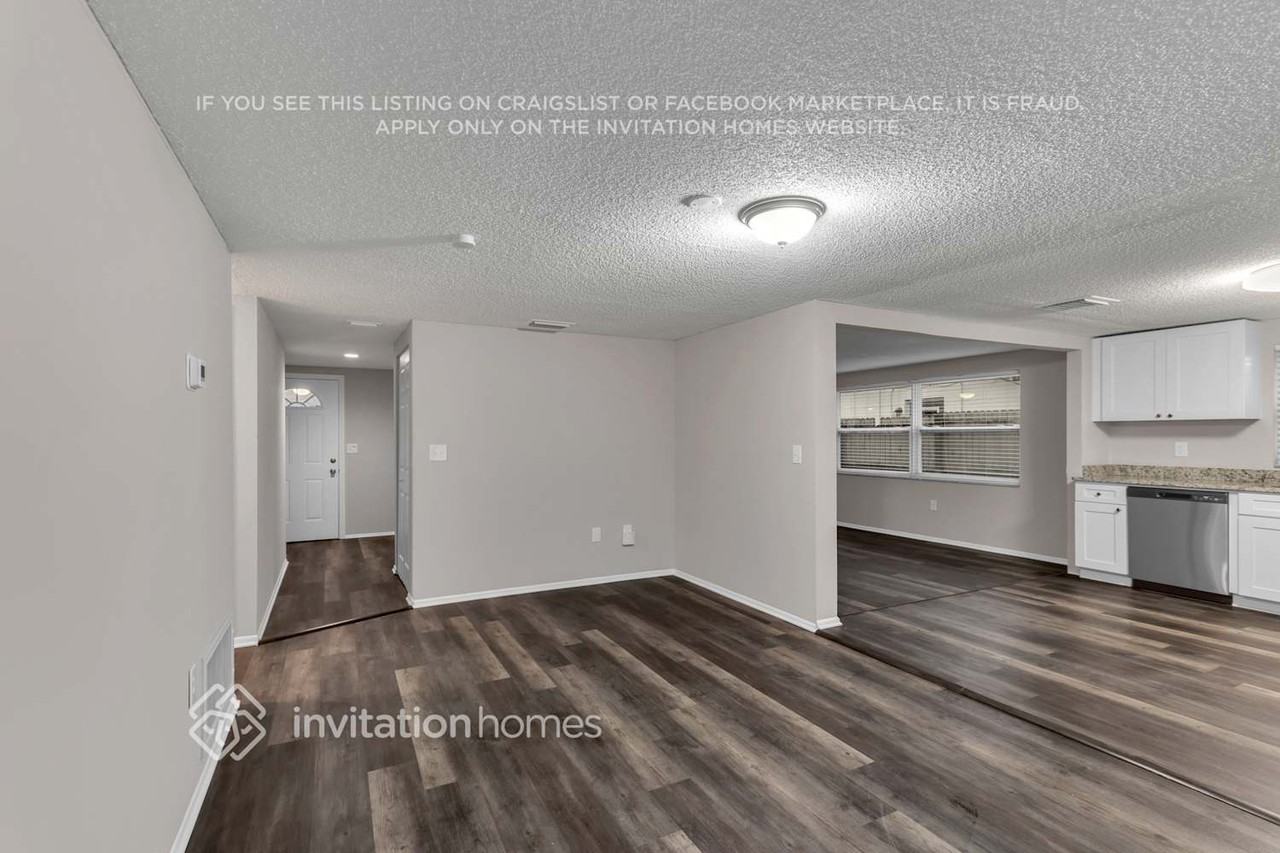 8735 Spanish Moss Dr - Photo 6 of 29