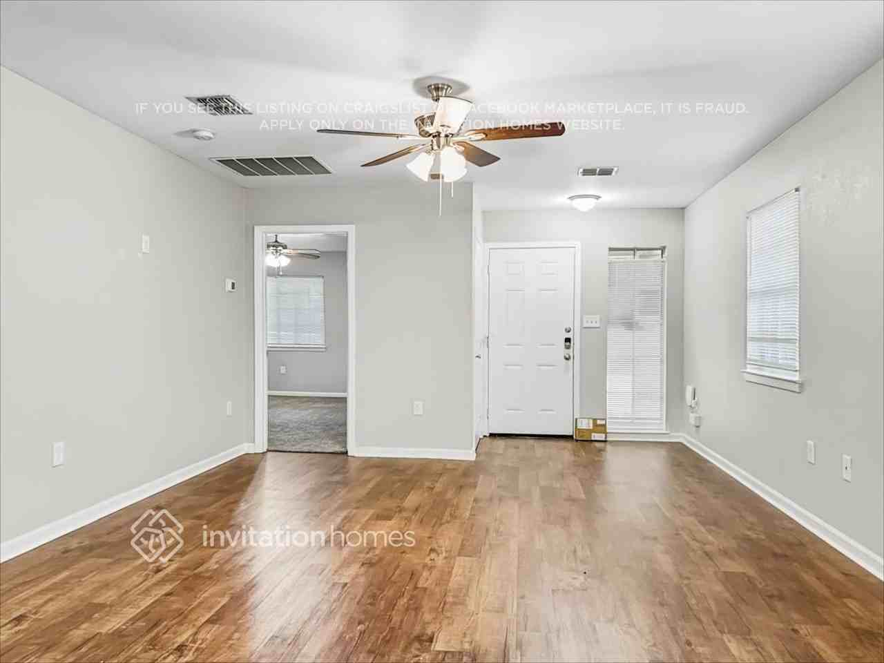 304 E Ross St - Photo 5 of 19