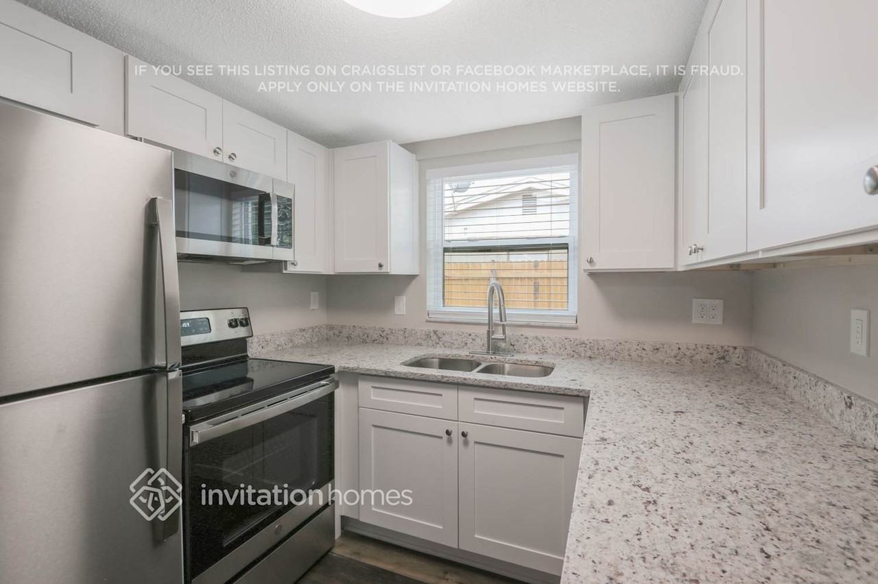 8903 Cochise Ln - Photo 6 of 29
