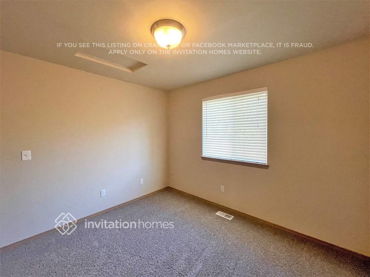 1312 Browns Point Blvd - Photo 4 of 10