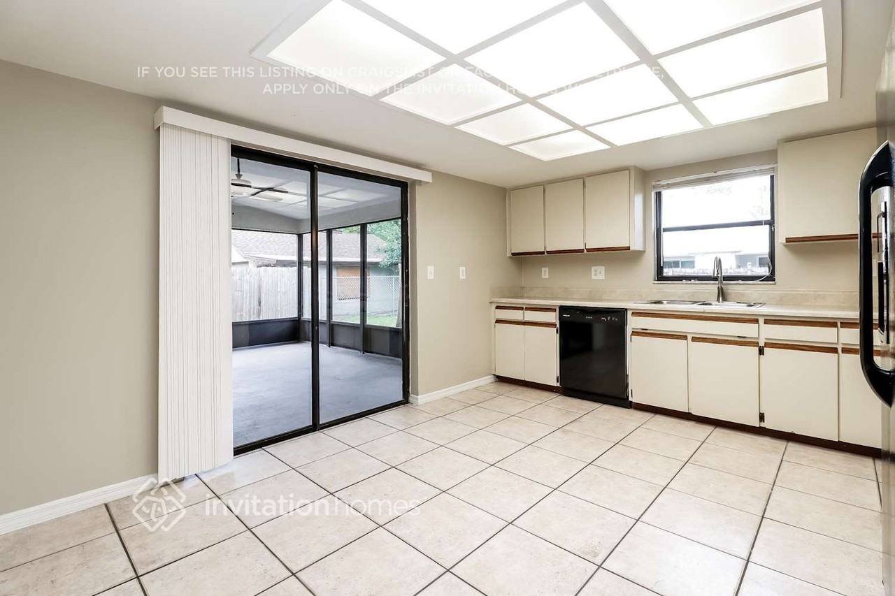13003 Madison Ave - Photo 5 of 21