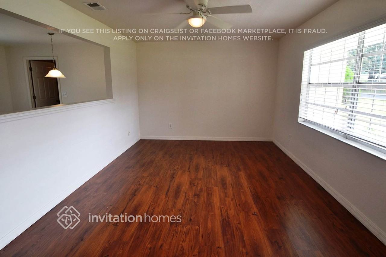 837 Dove Ridge Dr - Photo 3 of 12