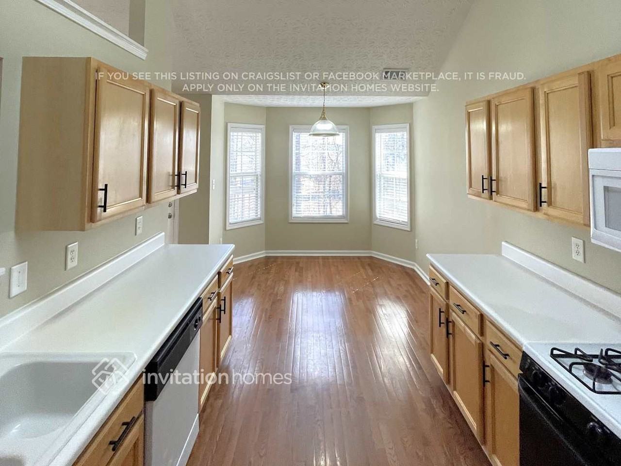 695 James Ridge Dr - Photo 4 of 14