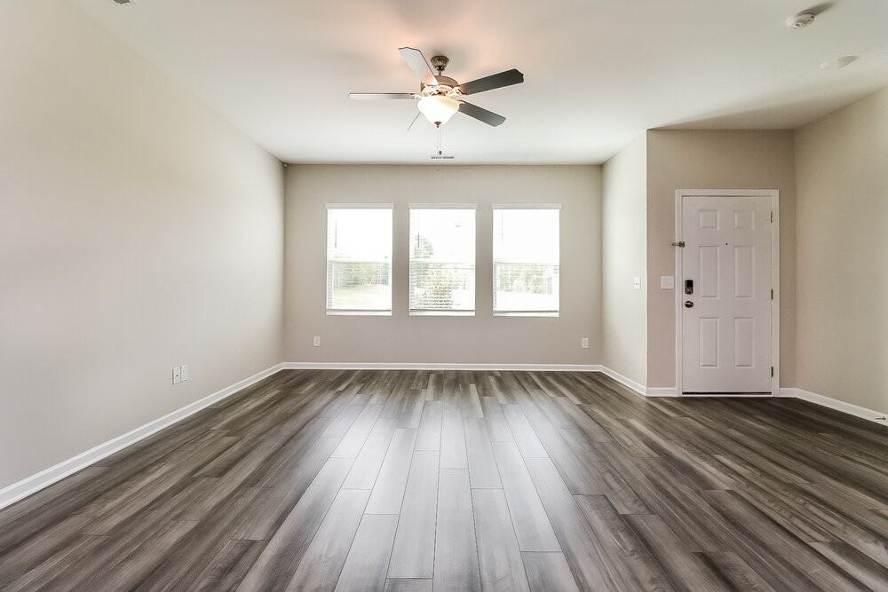 622 Wendell Falls Pkwy - Photo 4 of 17