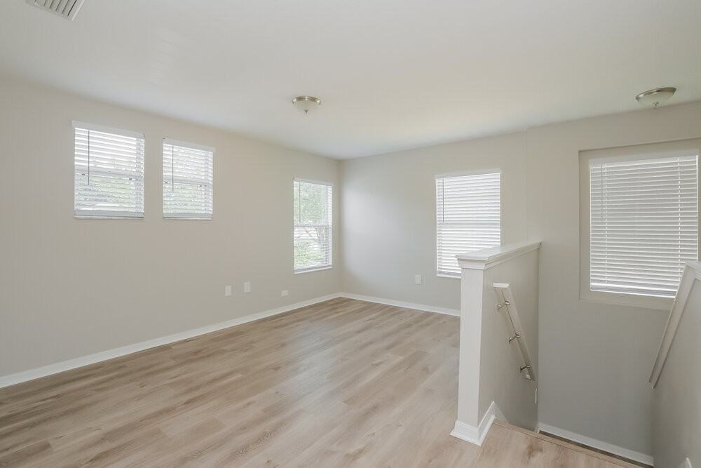 11229 Black Forest Trl - Photo 4 of 17