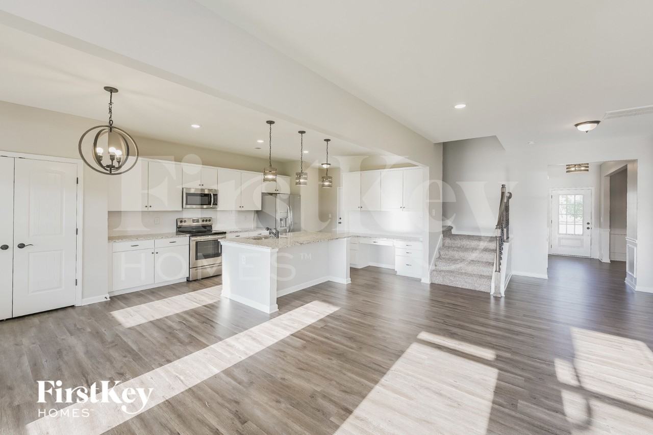 3226 Briar Chapel Dr - Photo 4 of 15