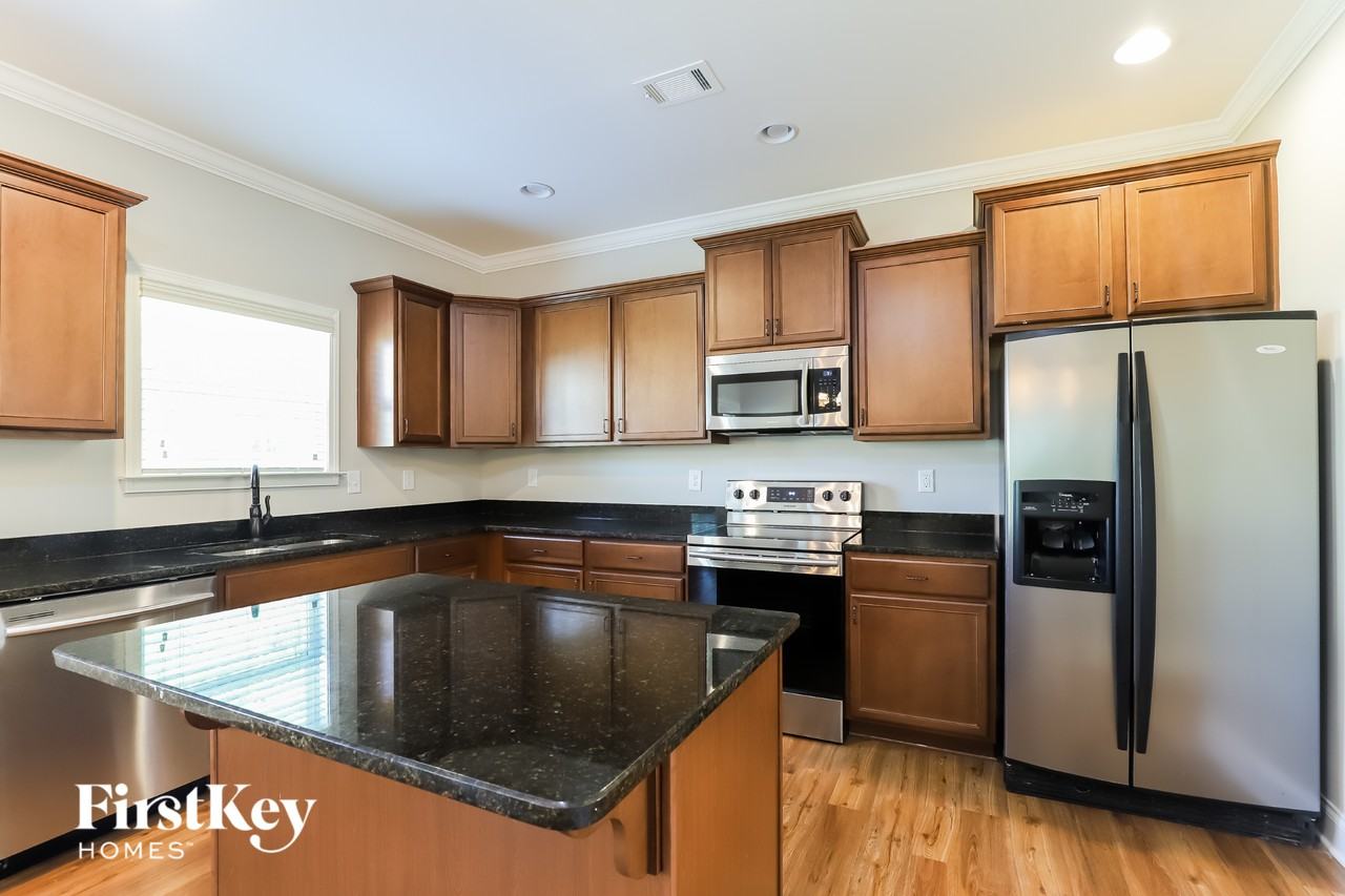 4313 Yonah Park - Photo 5 of 15