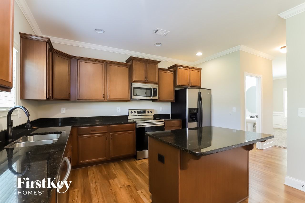 4313 Yonah Park - Photo 6 of 15