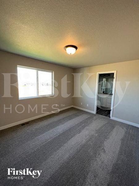 10166 Luneth Dr - Photo 5 of 10