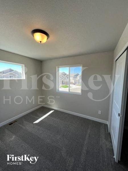 10166 Luneth Dr - Photo 6 of 10