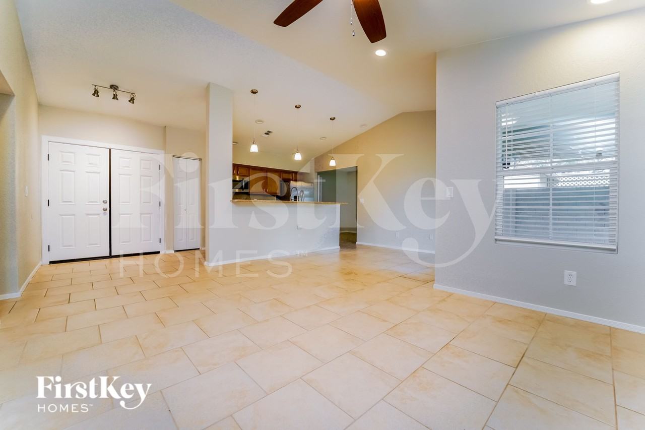 10272 E Sky Castle Way - Photo 4 of 15
