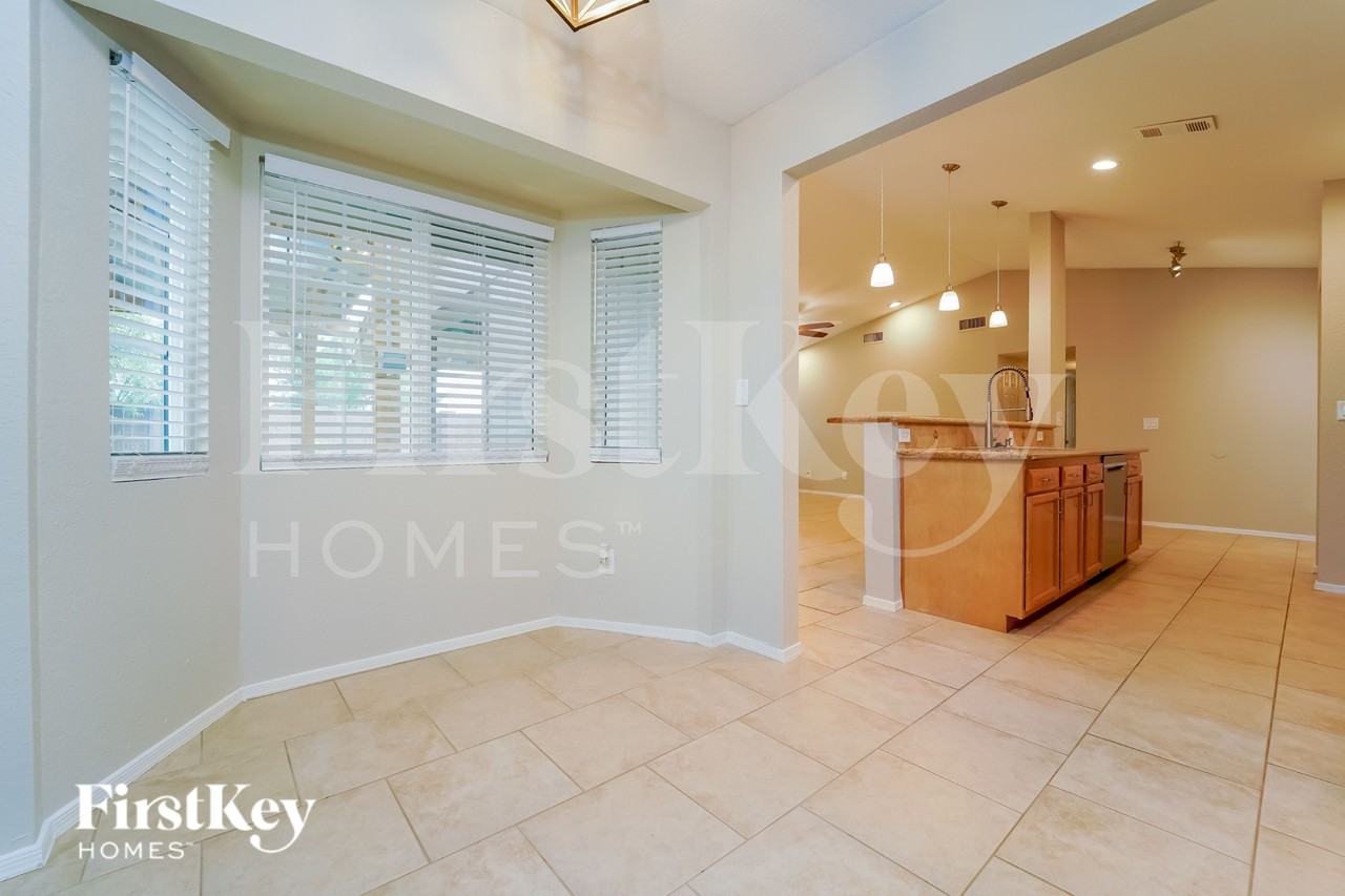 10272 E Sky Castle Way - Photo 6 of 15