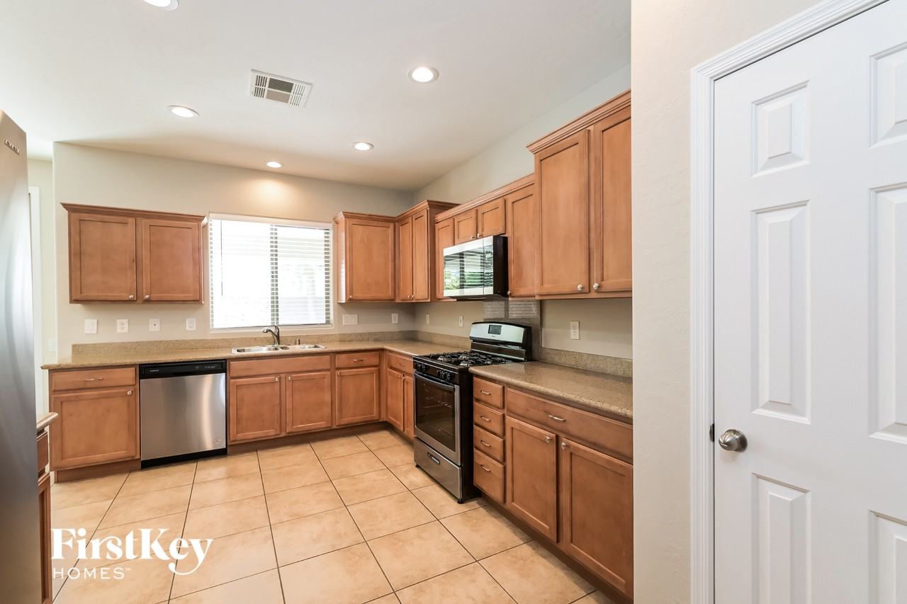 2673 Rue Toulouse Ave - Photo 7 of 15