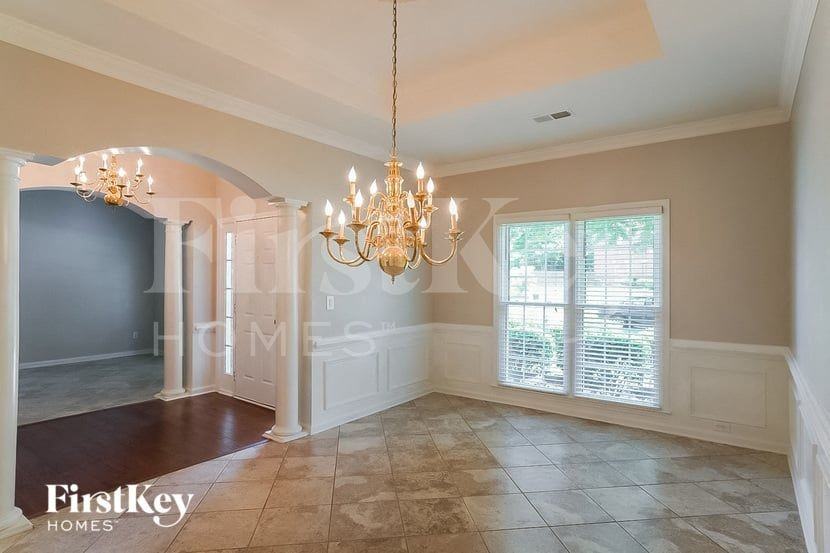 2936 Stillwater Dr - Photo 5 of 15