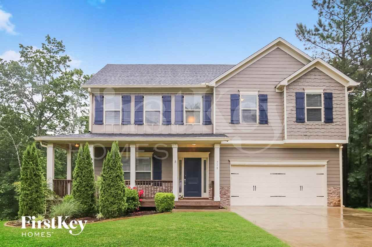 218 Woods Cir