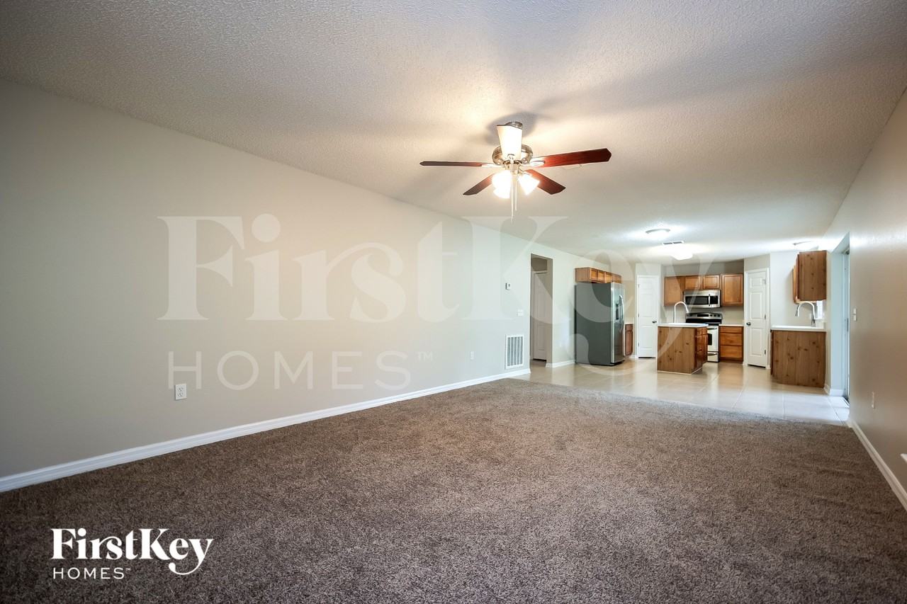 3212 Park Branch Ave - Photo 3 of 15