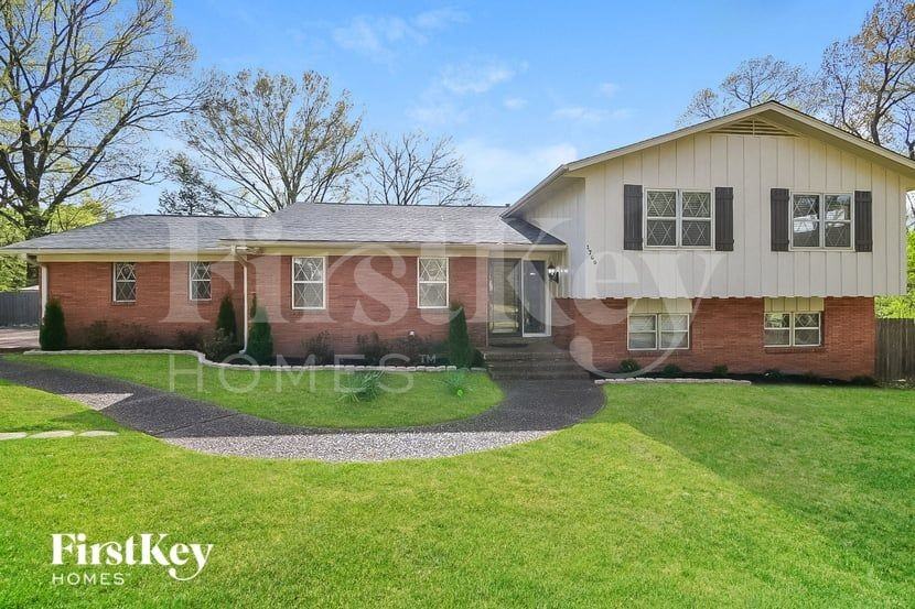 1769 Great Oaks Cv - Photo 2 of 15