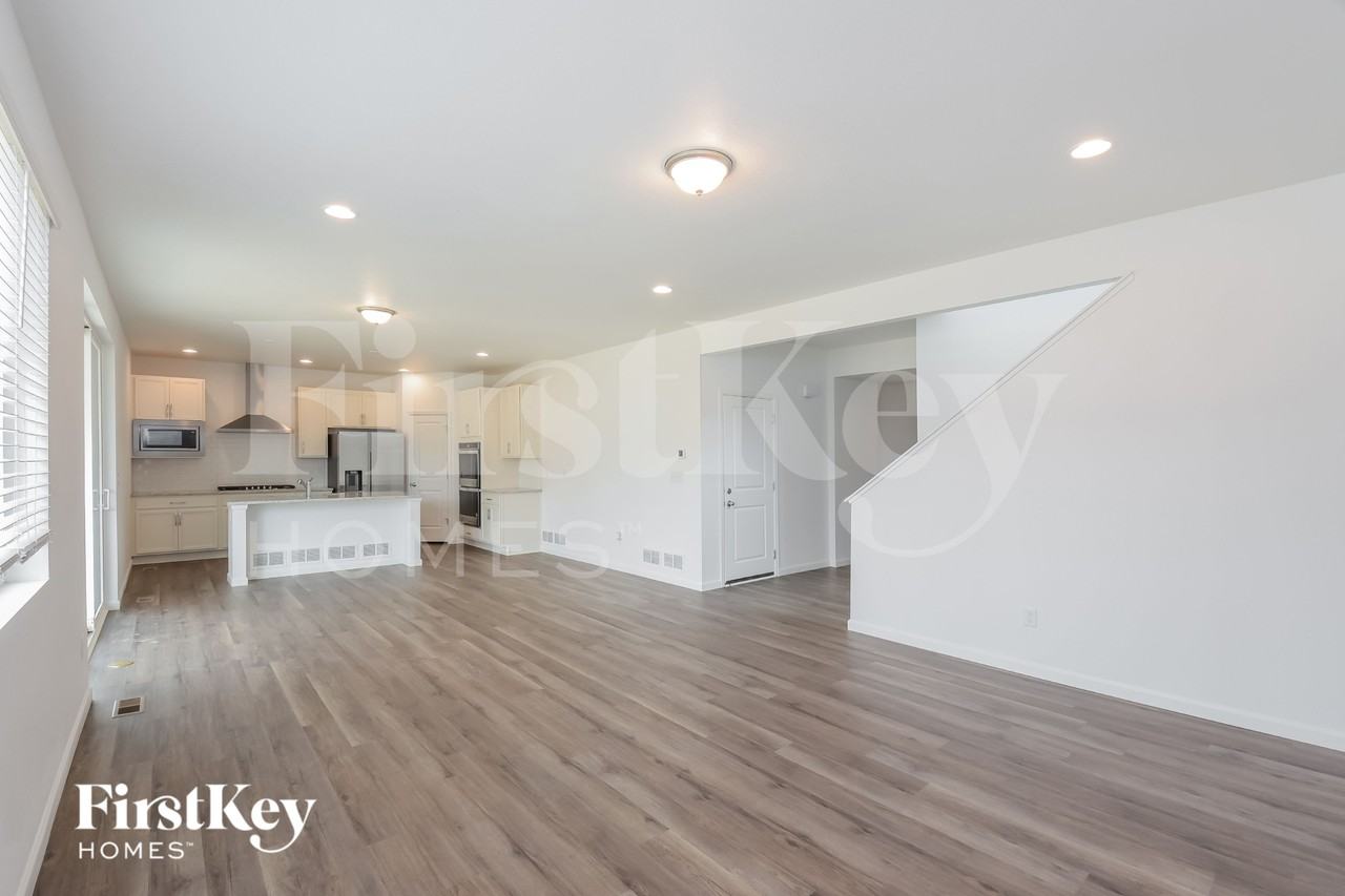 14685 Normande Dr - Photo 3 of 15