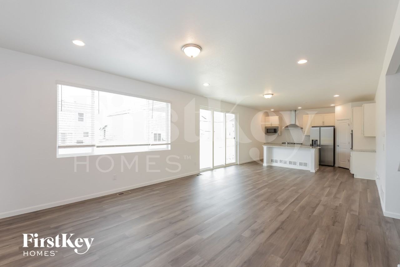 14685 Normande Dr - Photo 4 of 15