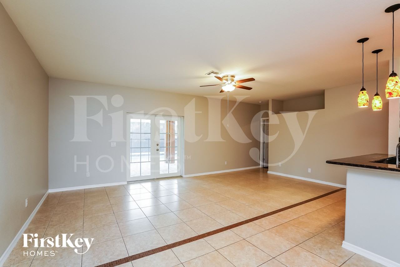 806 Anza Ave - Photo 4 of 16