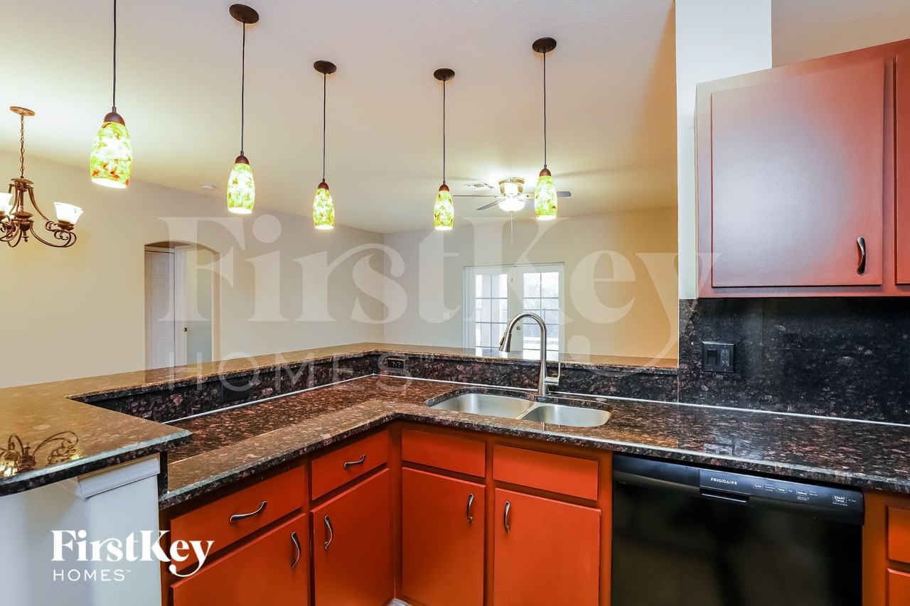 806 Anza Ave - Photo 6 of 16