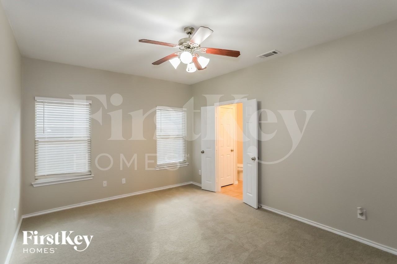853 Jodie Dr - Photo 7 of 15