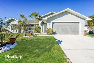 1828 Sw 3rd Pl - Photo 1 of 1