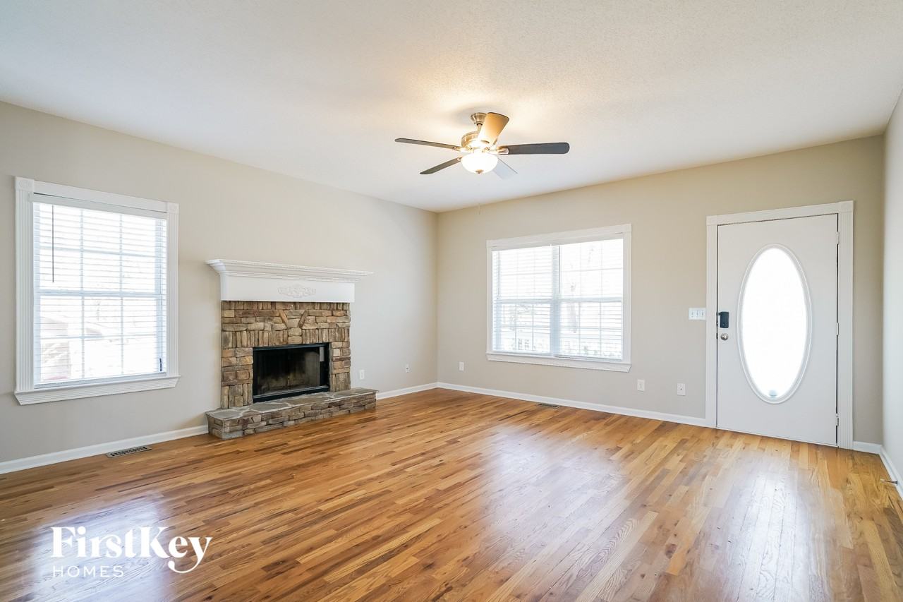 117 Enterprise Dr - Photo 4 of 15