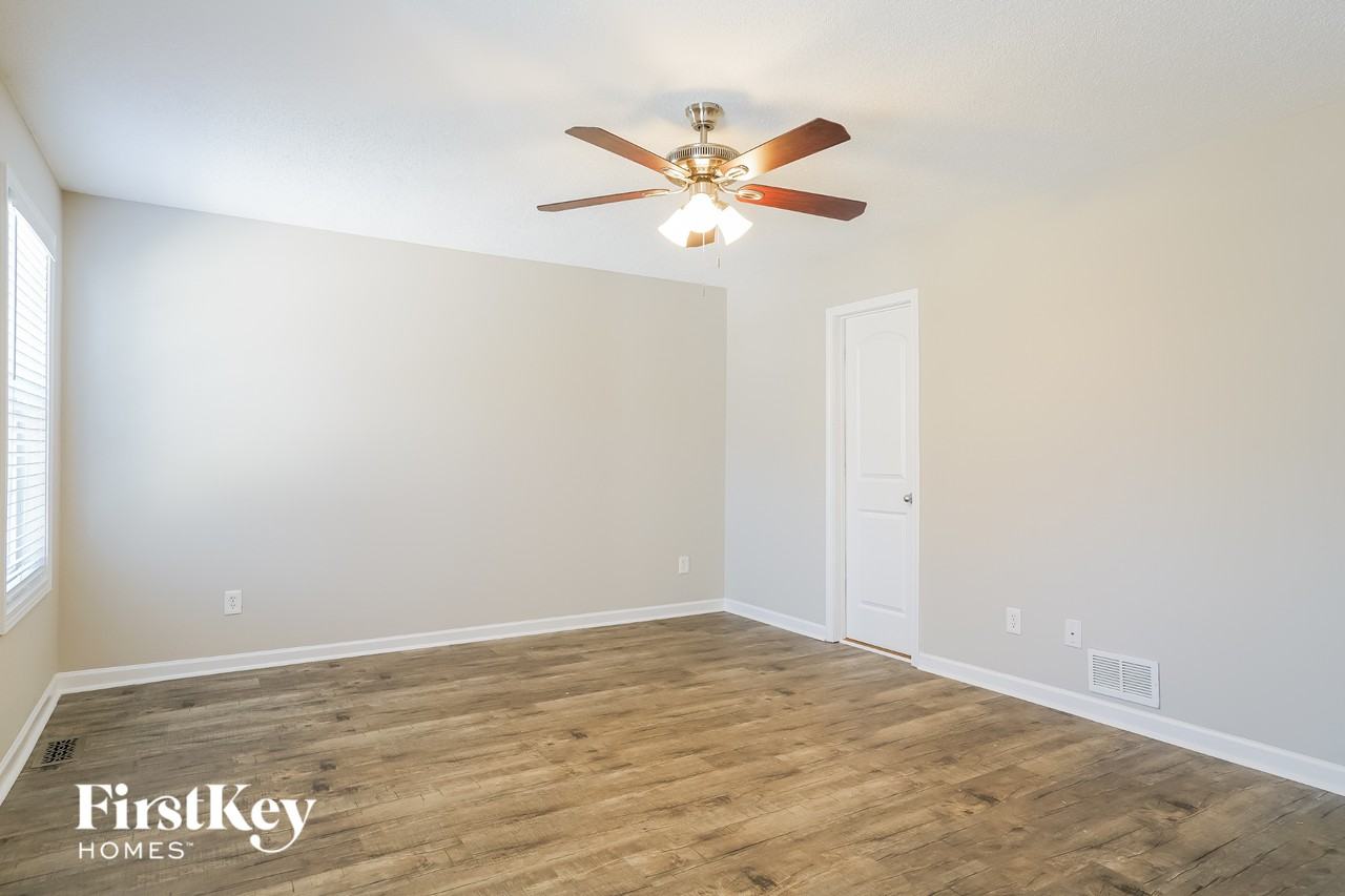 117 Enterprise Dr - Photo 7 of 15