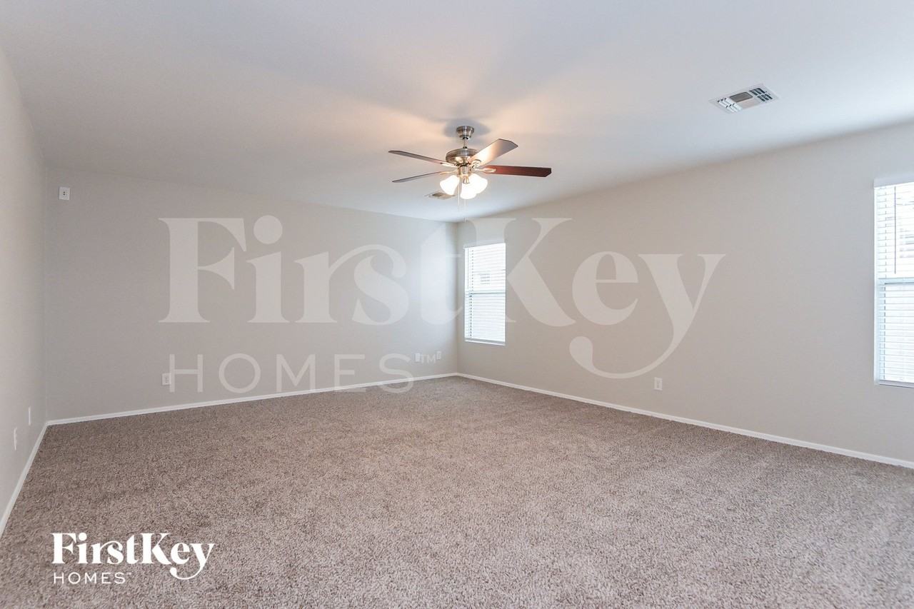 10234 E Wasp Spring Dr - Photo 6 of 15