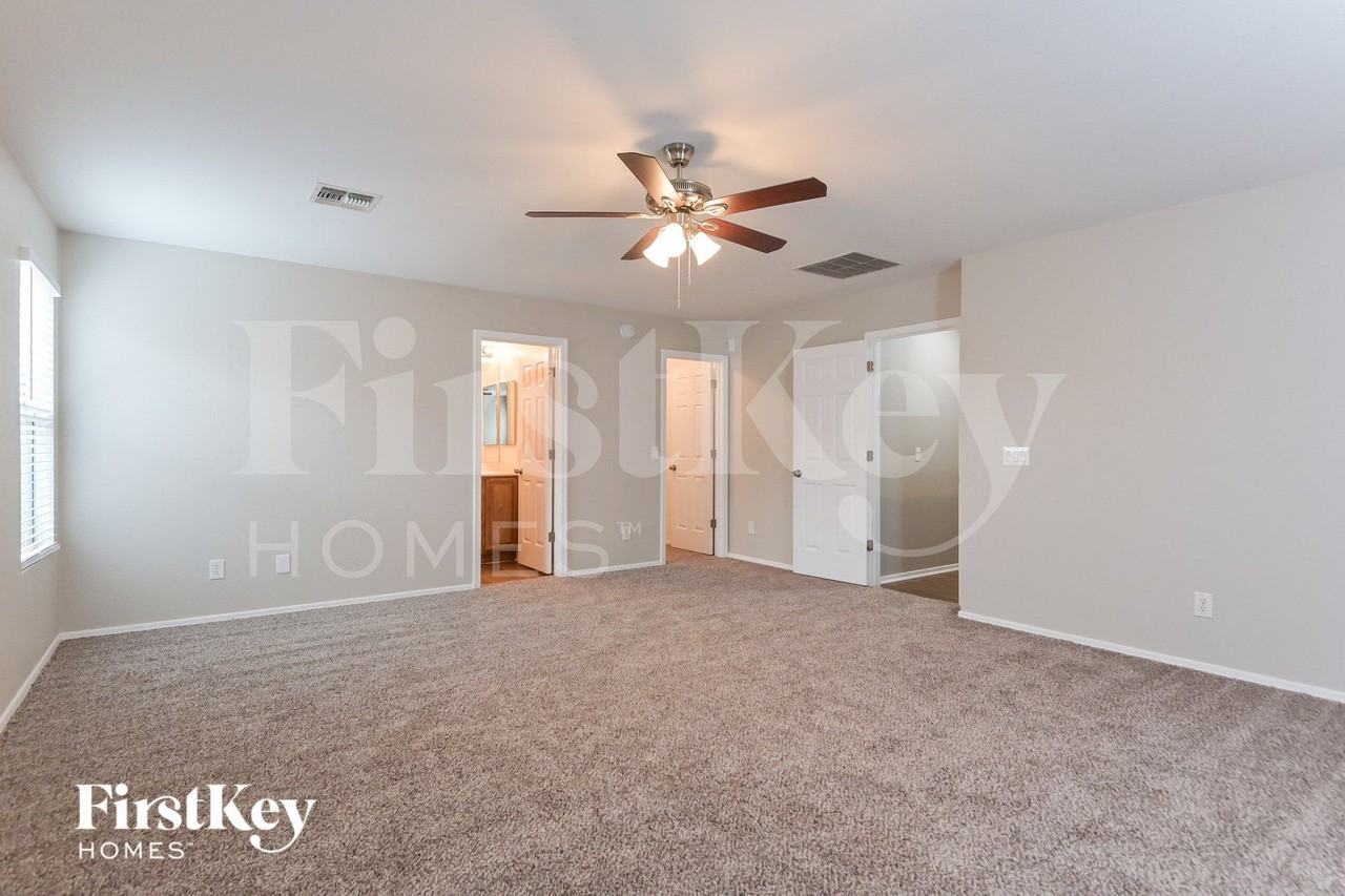10234 E Wasp Spring Dr - Photo 7 of 15