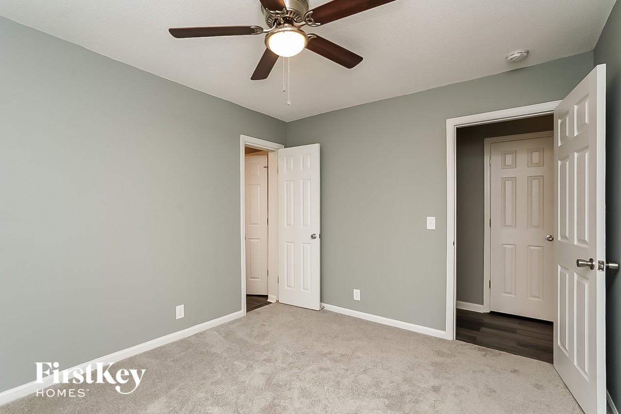 521 Savely Dr - Photo 7 of 15