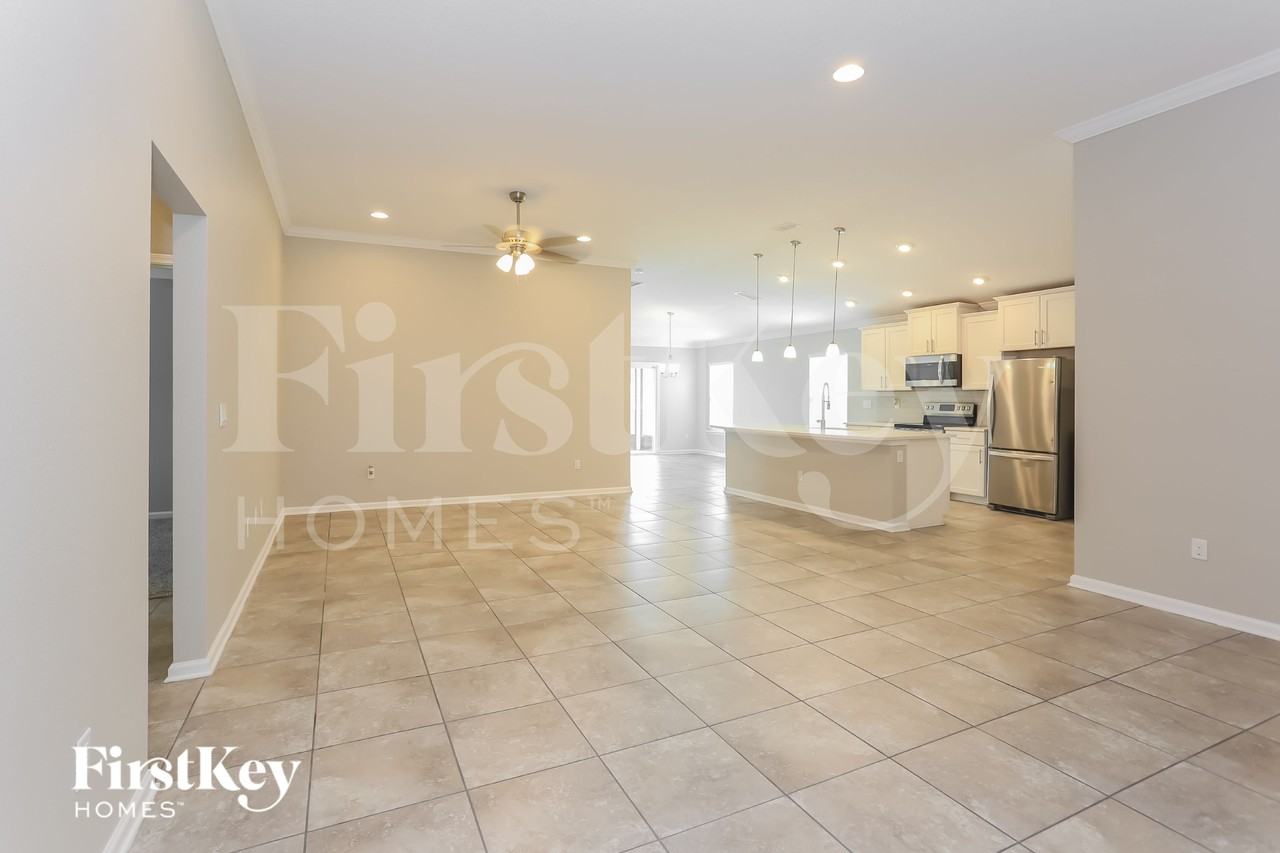 12413 Jovana Rd - Photo 3 of 16