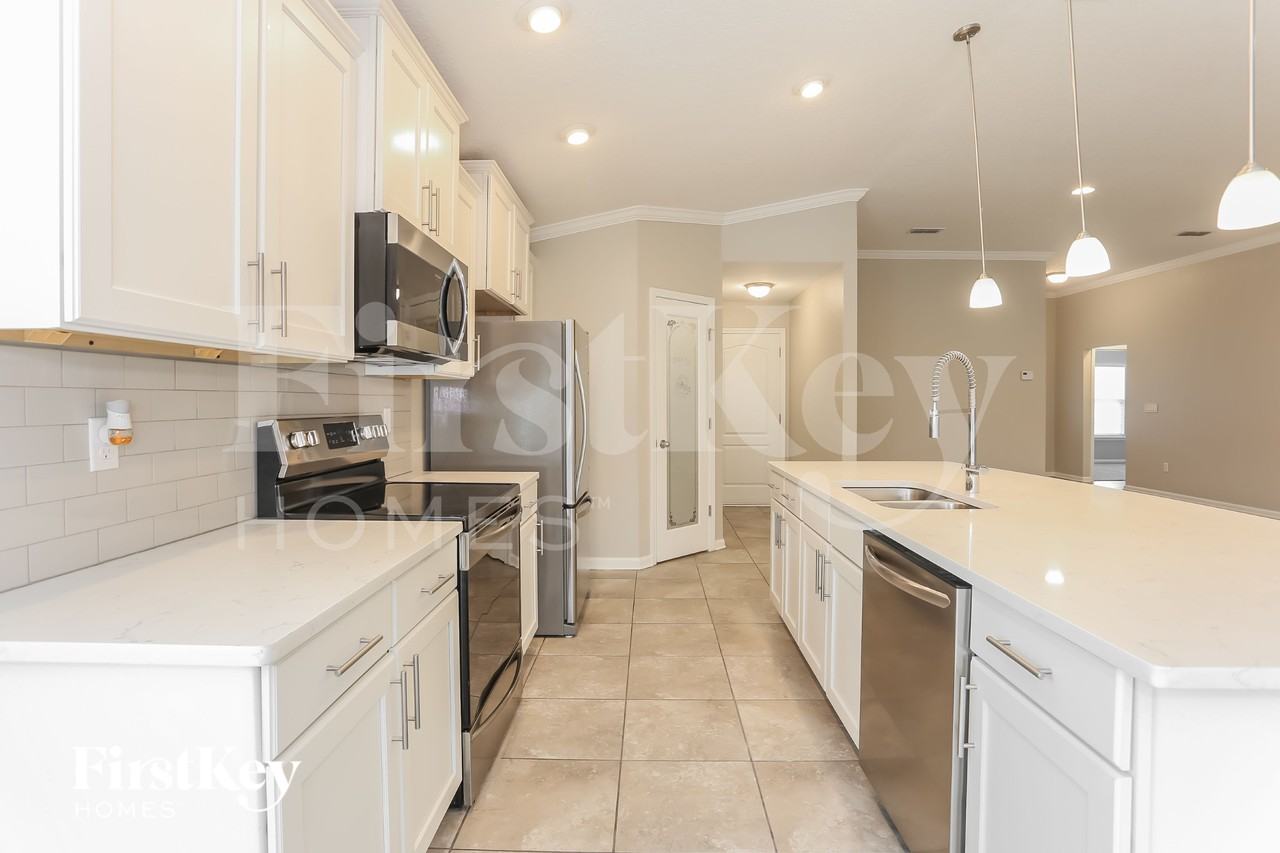 12413 Jovana Rd - Photo 7 of 16