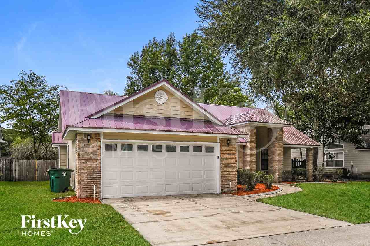 3026 Rex Dr S - Photo 2 of 16