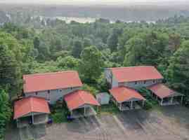 featured image of 80 Riggs Dr, #4