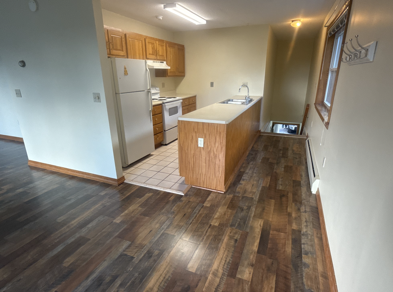 80 Riggs Dr, #4 - Photo 6 of 13