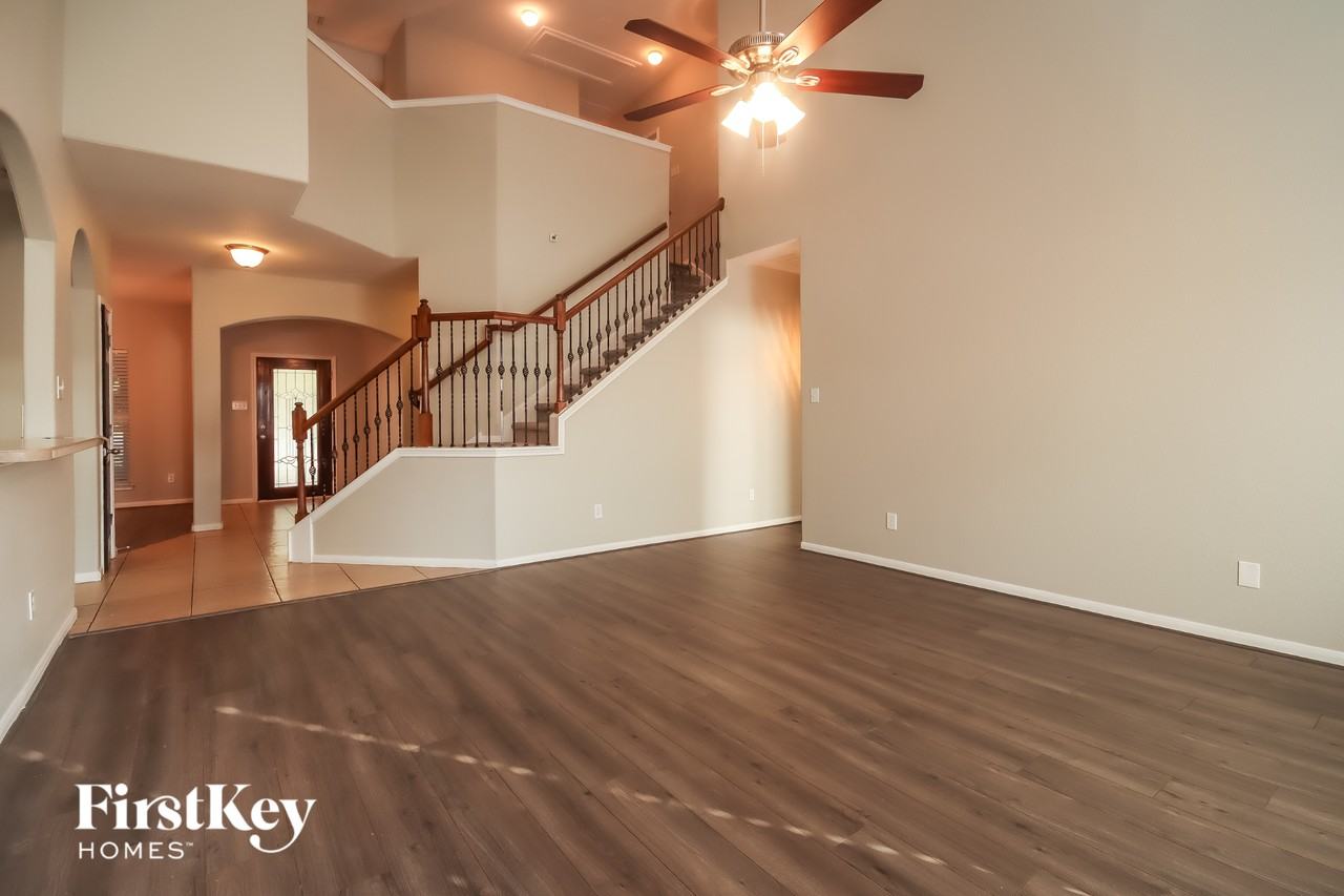17214 Kobuk Valley Cir - Photo 2 of 15