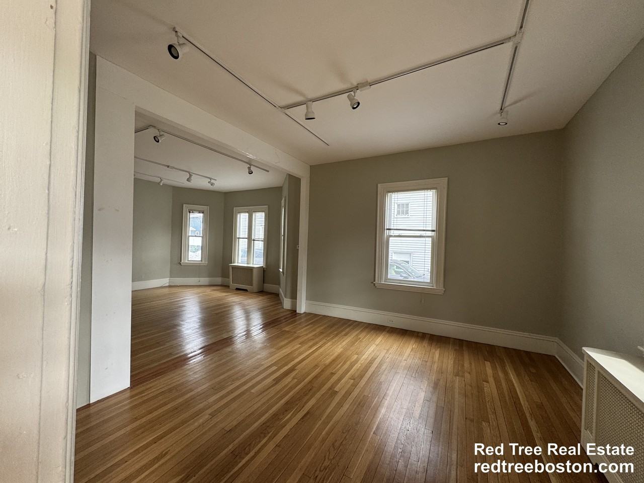 77 Boyd St #1 - Photo 4 of 11