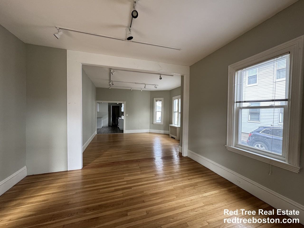 77 Boyd St #1 - Photo 5 of 11
