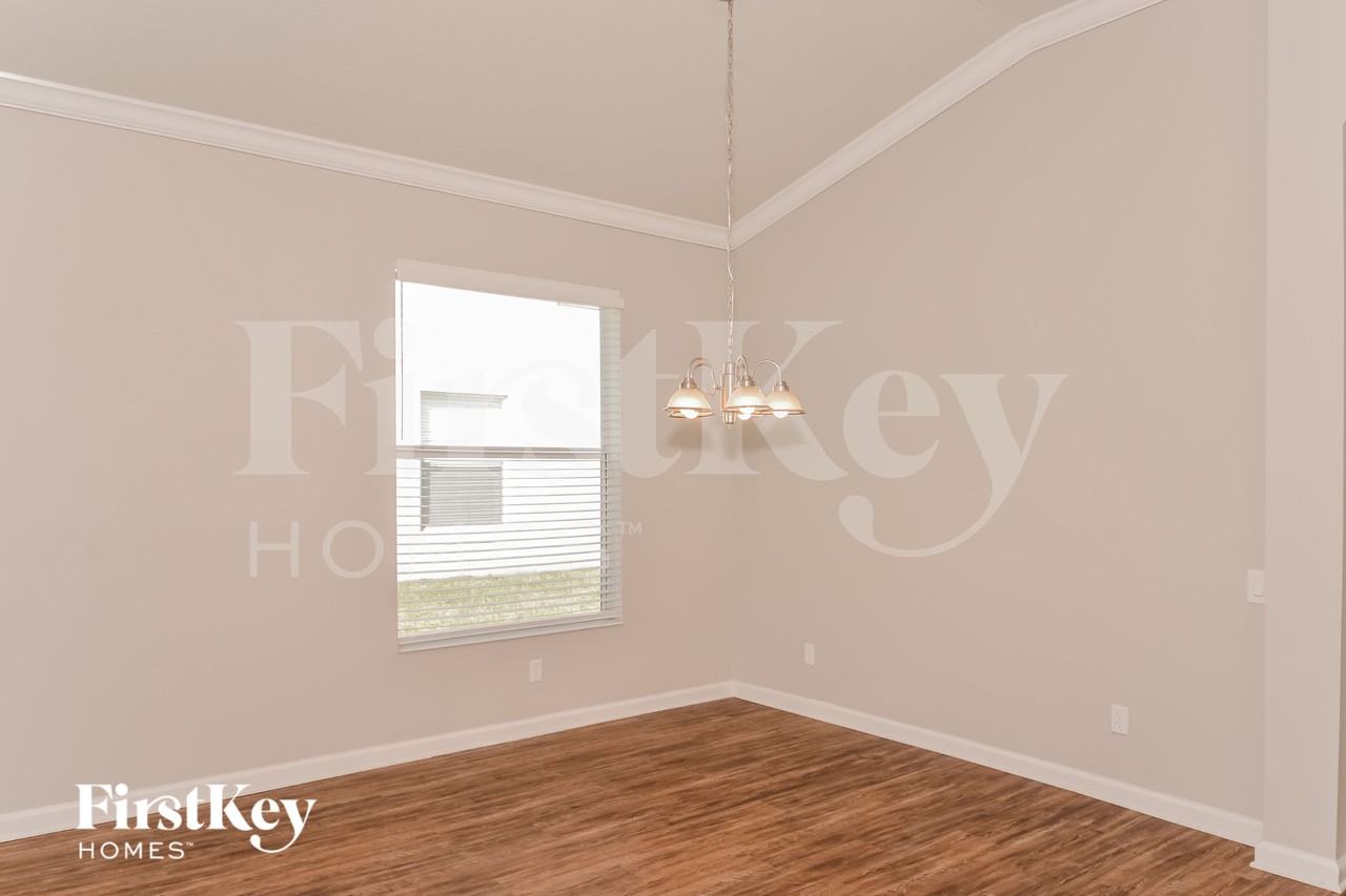 9924 59th St E - Photo 5 of 16