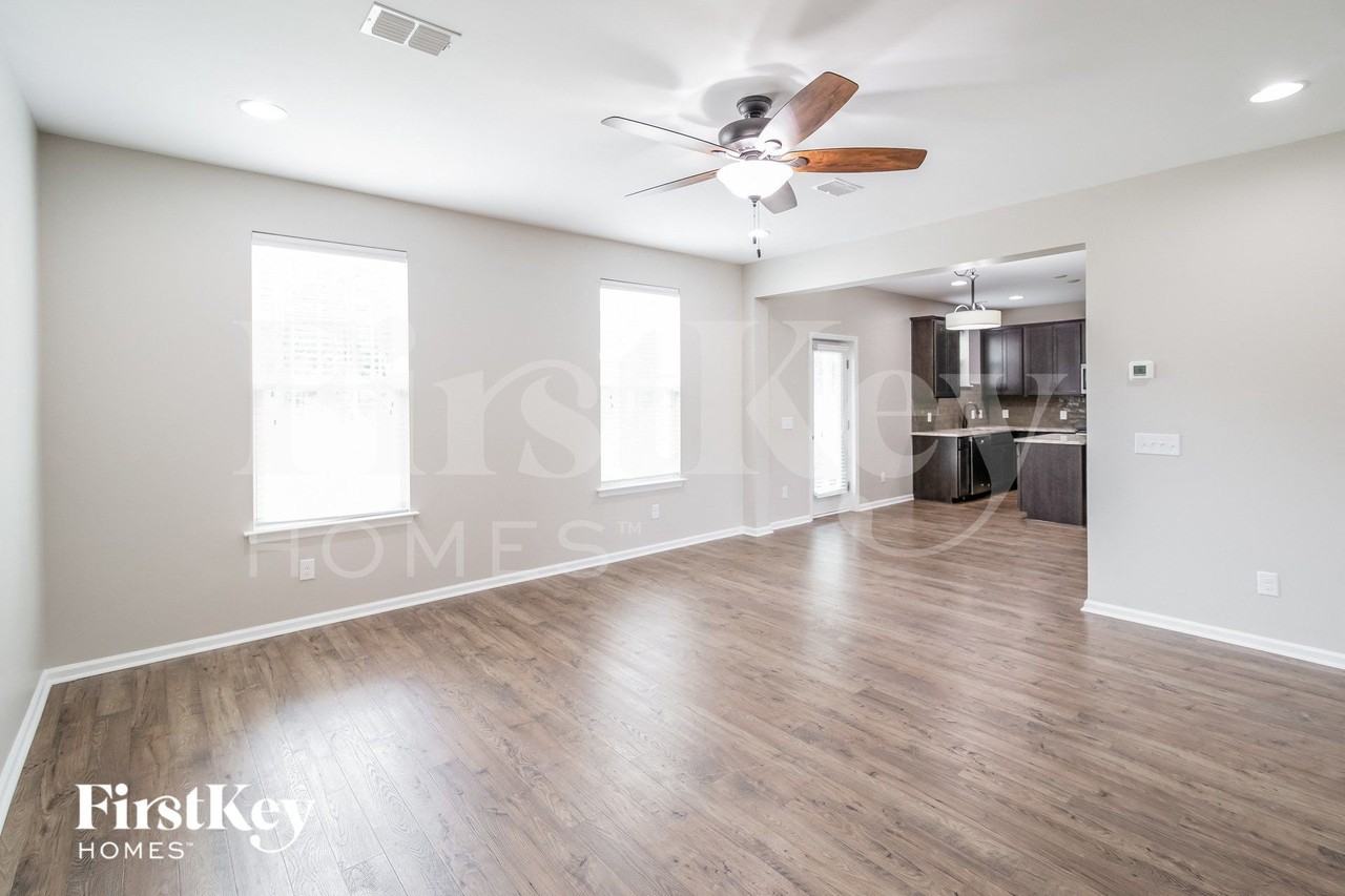 454 Northern Red Oak Dr - Photo 3 of 15