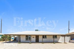 featured image of 3124 W San Miguel Ave