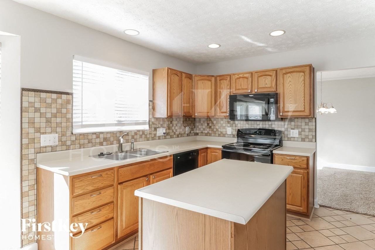 1165 Bear Grass Way - Photo 5 of 15